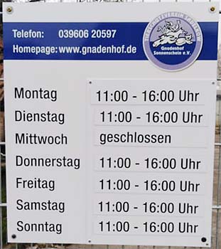 schild-oeffnungszeiten-det